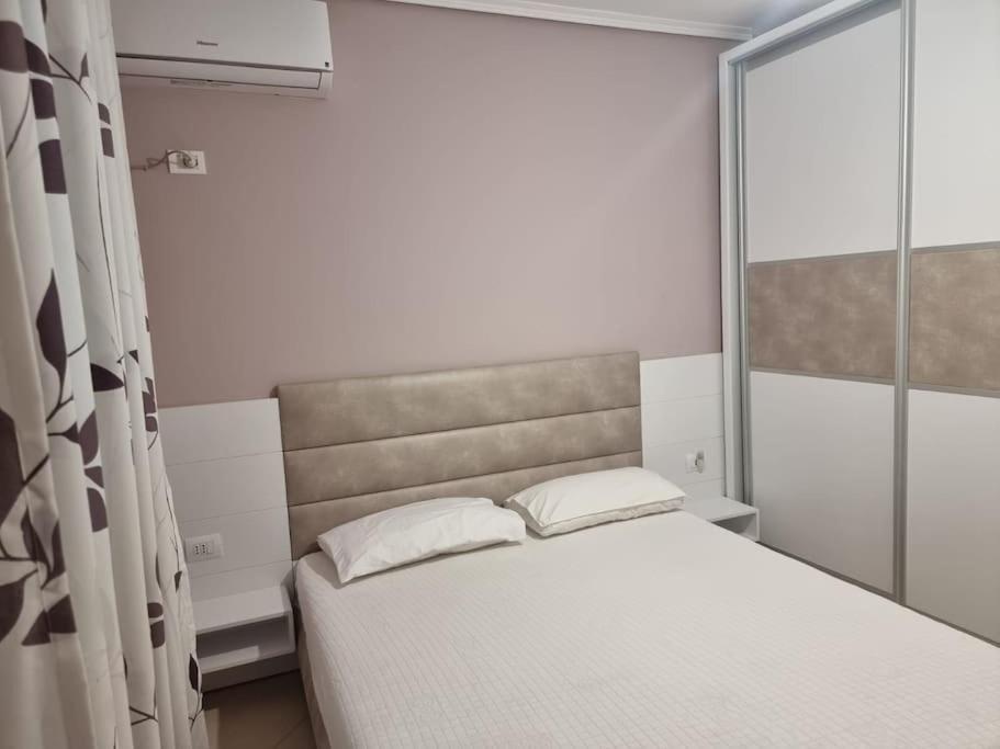 Two Suns Apartament Sarandë Eksteriør bilde