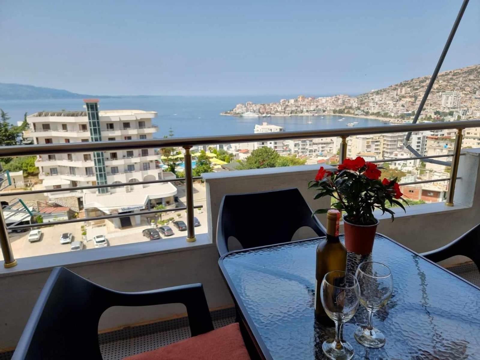 Two Suns Apartament Sarandë Eksteriør bilde